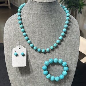 Turquoise Howlite beaded necklace, bracelet and earring set. Swarovski crystal!